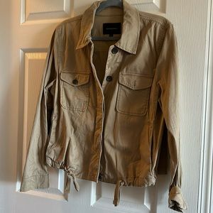 Lightweight trench jacket